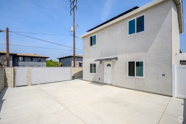 Building Photo - 6645 Fair Ave Rental
