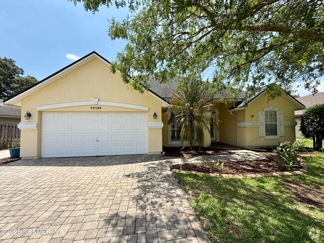 Building Photo - 12196 Lake Fern Dr Rental