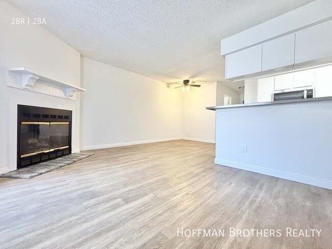 Photo - 10346 Commerce Ave Unit 9