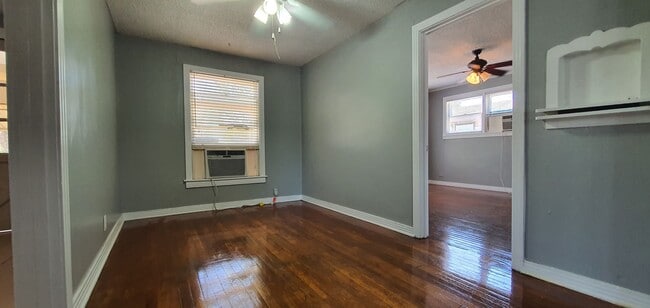 Photo - AFFORDABLE and Spacious 2 bedroom 1 bath Home AVAILABLE NOW