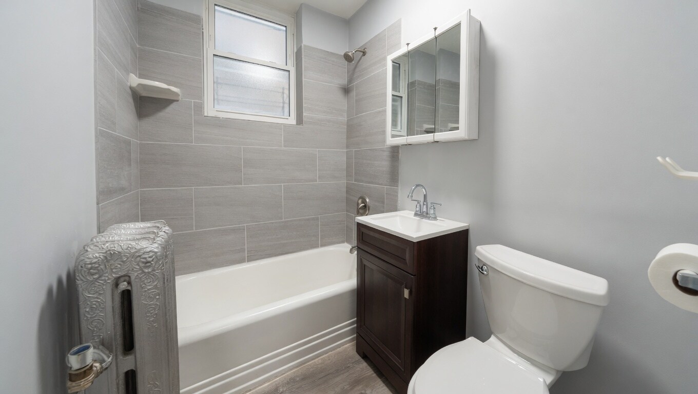 Photo - 6956 N Ashland Ave Unidad 105