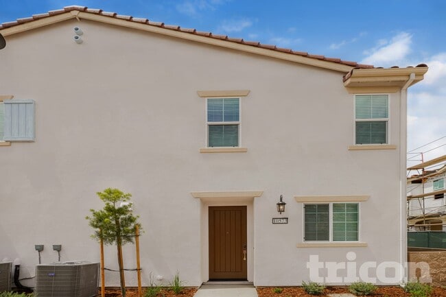 Building Photo - 10573 Vina Ct