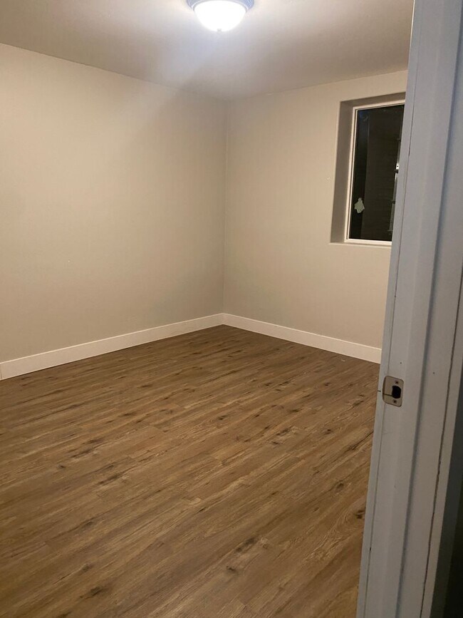 Photo - Victor Basement apartment