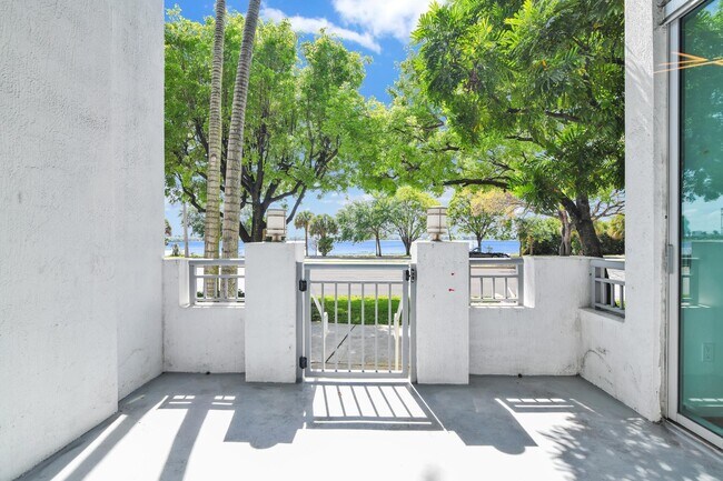 Photo - 300 S Australian Ave Unit 125