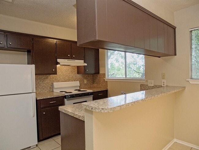 Photo - 509 Cedar Dr Unit 201