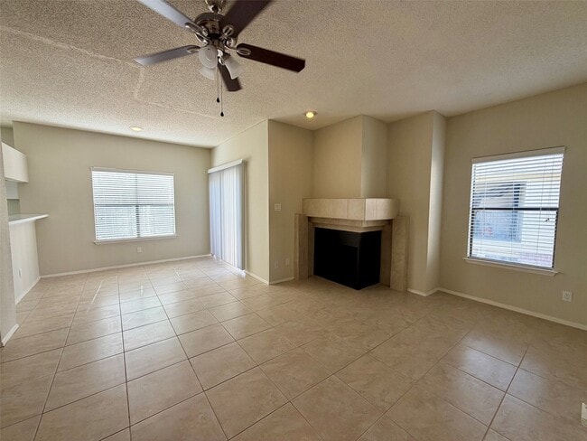 Building Photo - 2710 Grants Lake Blvd Unit C10
