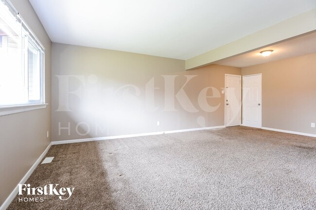 Photo - 825 Manresa Ln
