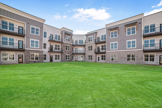 Building Photo - The Jax Rental