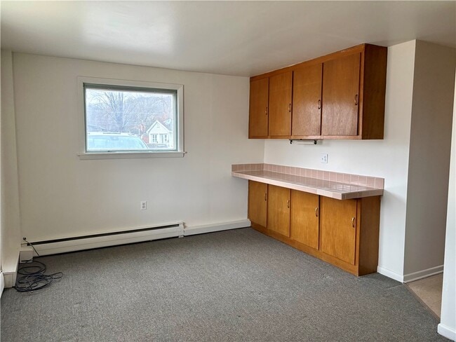 Photo - 116 W High St