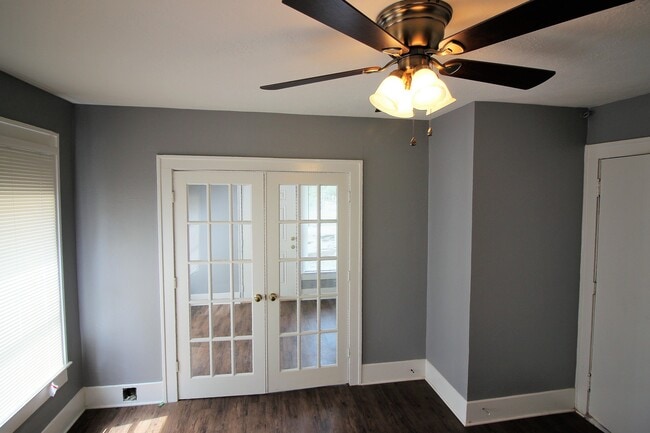 Photo - 4405 Woodside St Unit 2