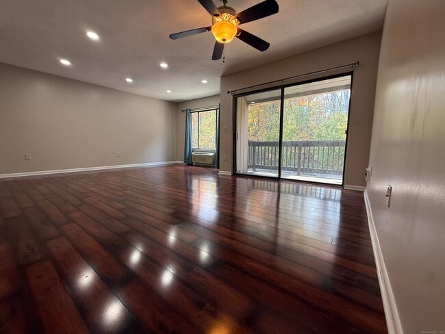 Photo - 175 Mill Pond Rd Unit 215