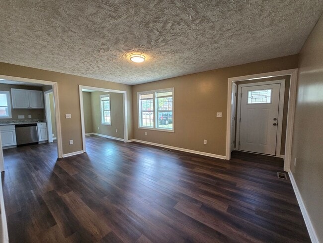 Photo - 707 Miller Ave