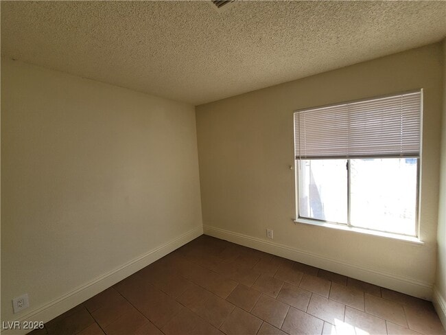 Building Photo - 3908 Montebello Ave