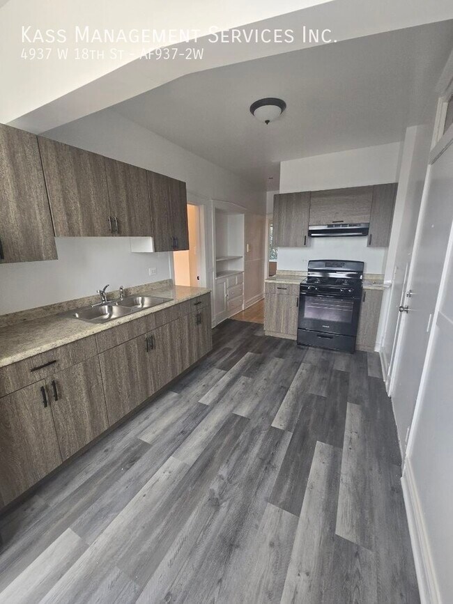 Spacious 1 bed w/ Heat Included! (Cicero) - Spacious 1 bed w/ Heat Included! (Cicero) Apartment Unit AF937-2W