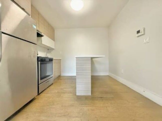 805 Marcy Ave Unit 2