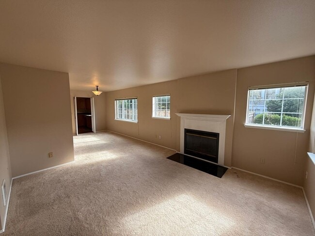 Photo - 3 Bed 2.5 Bath House In Leschi