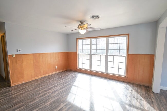 Photo - Must see 3 bed, 2 bath home near the University of Oklahoma campus.