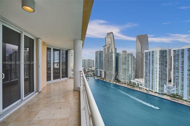 Photo - 848 Brickell Key Dr Unit 3206