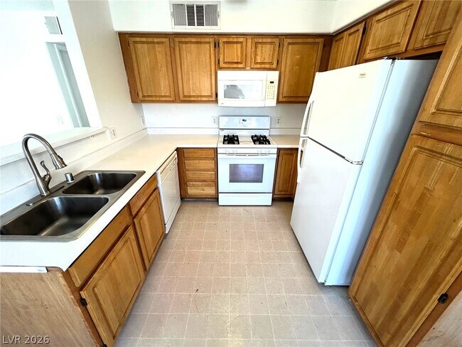 5710 E Tropicana Ave Unit 2092
