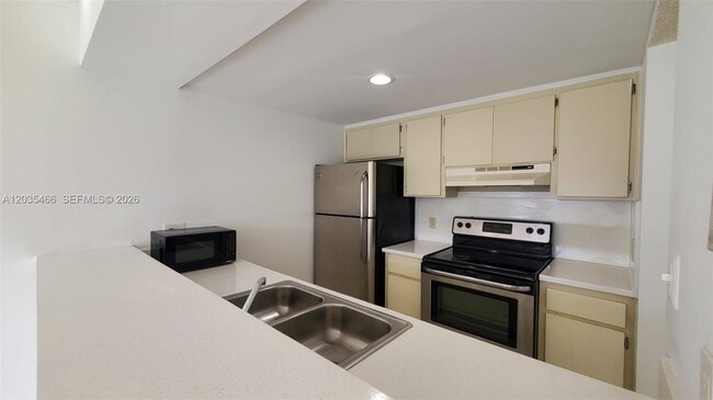 Photo - 8160 Geneva Ct Unit 412