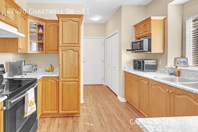 Photo - Rancher in Little Mountain Neighbourhood