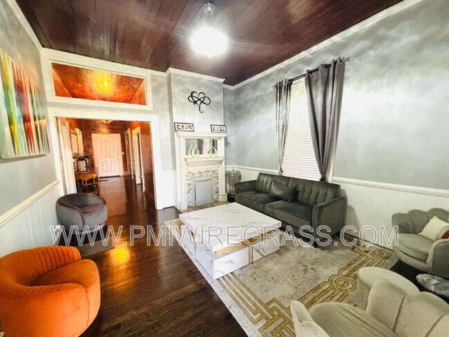 213 Orion St