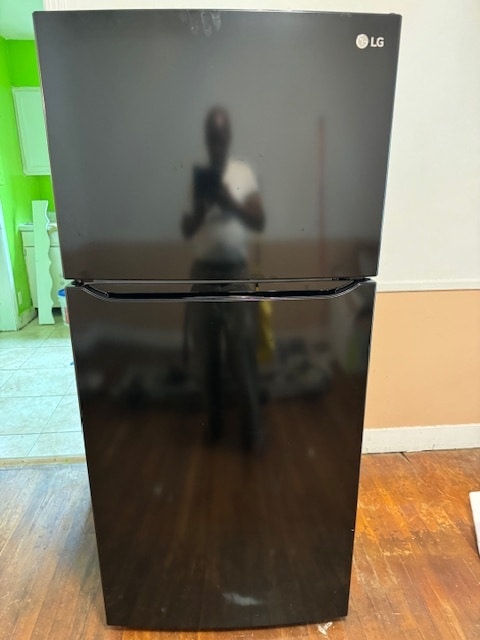 New LG Refrigator