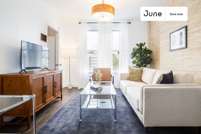 Building Photo - 644 Park Pl