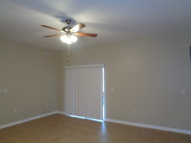Photo - 5745 Woodruff Way