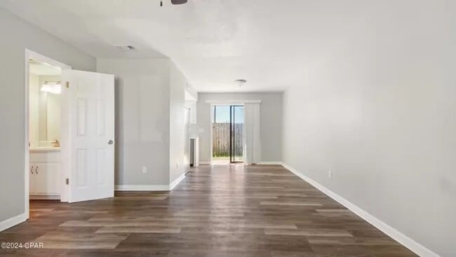 Building Photo - 5117 E 10th St Unit 5117 E 10th Street  A