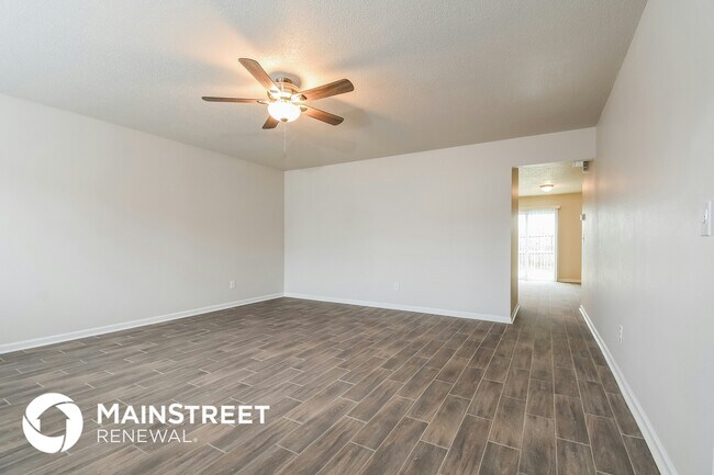 Photo - 3530 Swanley Dr