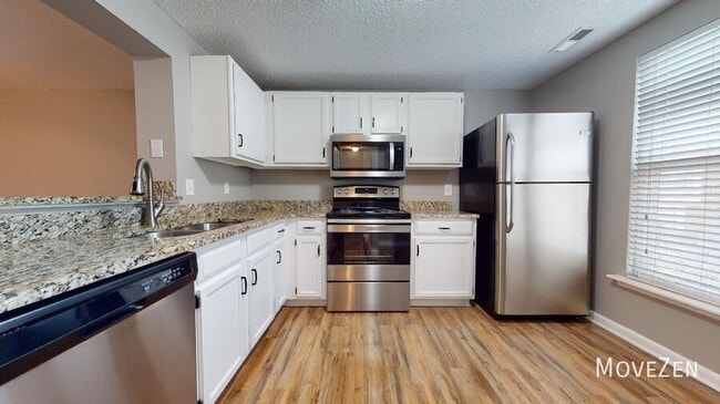 Photo - 107 Brightleaf Ct