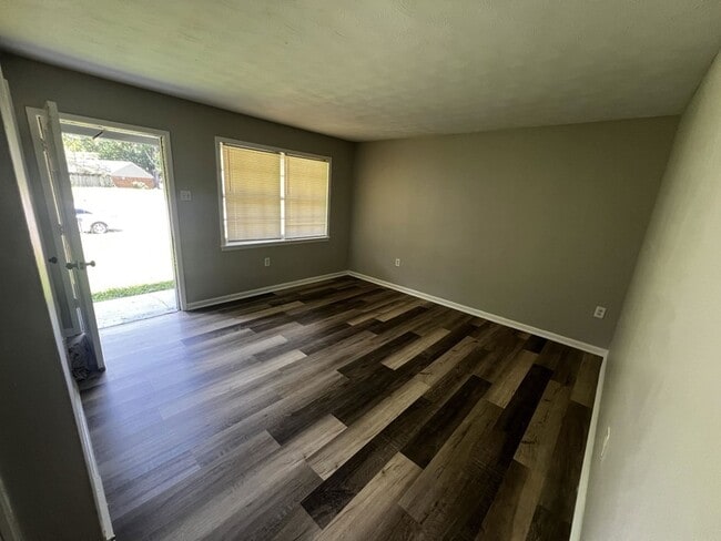 Photo - 3424 Gladstone Cove