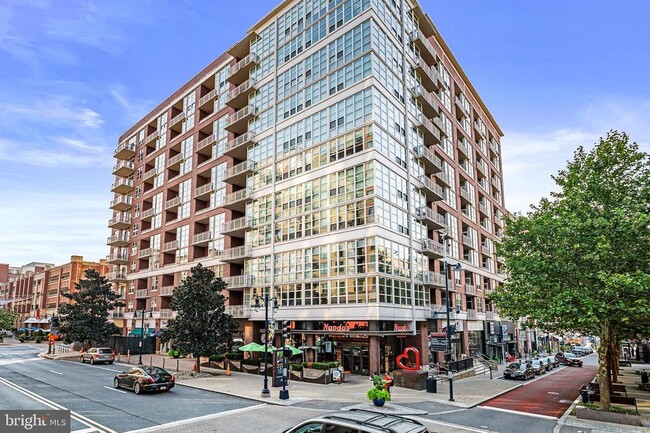 Building Photo - 157 Fleet St Unit 408 Rental