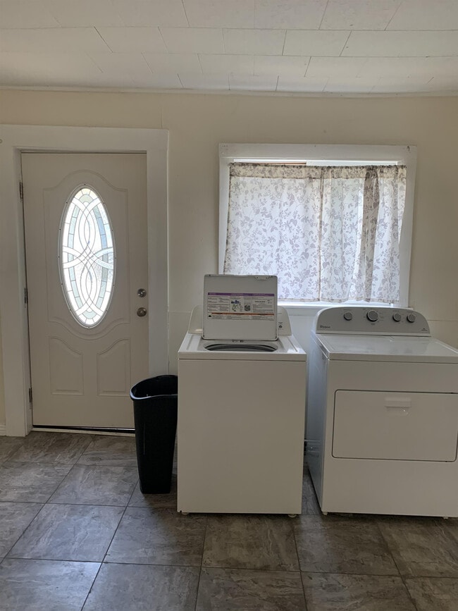 Photo - 192 W 8th St