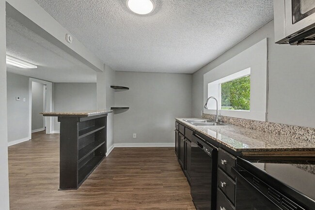 Photo - 246 Anderson Rd