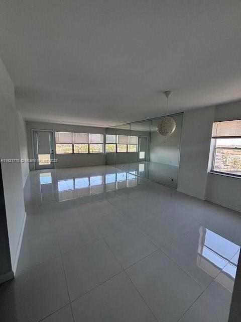 Building Photo - 401 Golden Isles Dr Unit 712