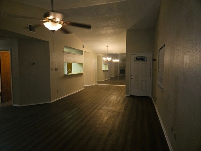 Photo - 3/2 One Story in Northern Hills