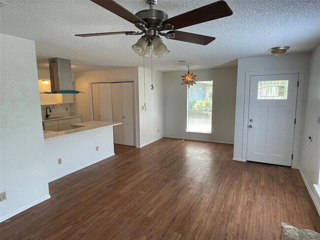 Photo - 7506 St Amant Pl