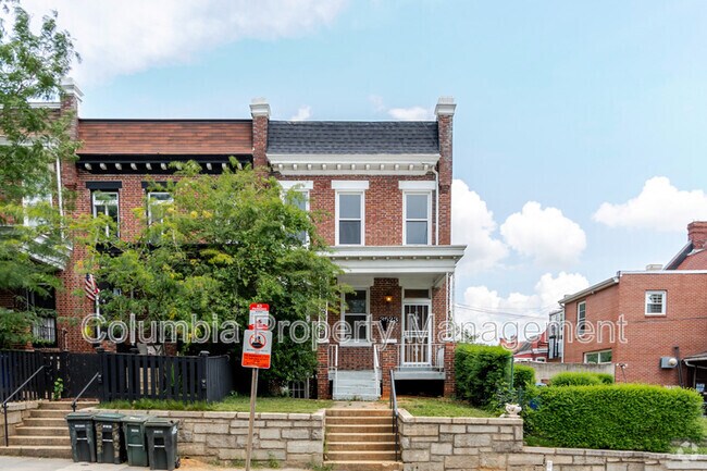 Building Photo - 3523 Warder St NW Rental