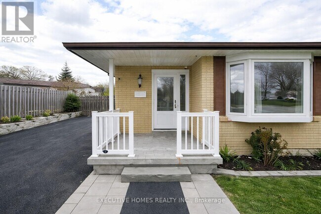 Photo - 6 Manderley Pl