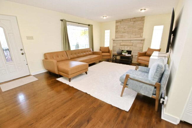 Photo - 426 E Pokagon St Unidad ID1340980P