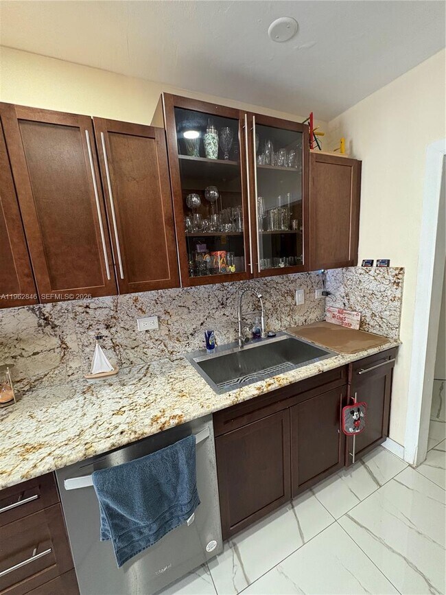 Photo - 1655 NE 175th St