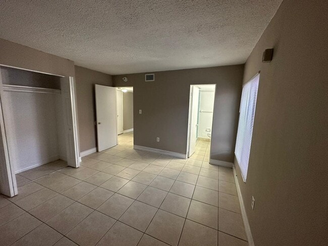 Photo - 1830 Maravilla Ave Unit .