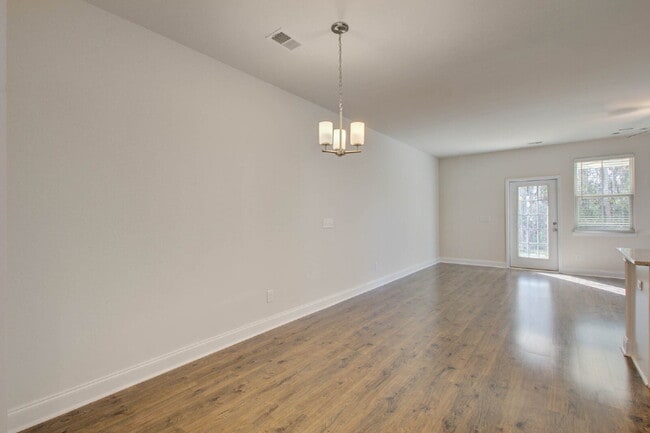 Photo - 7821 Montview Rd