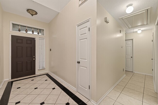 Photo - 8203 Paddington Pl Dr