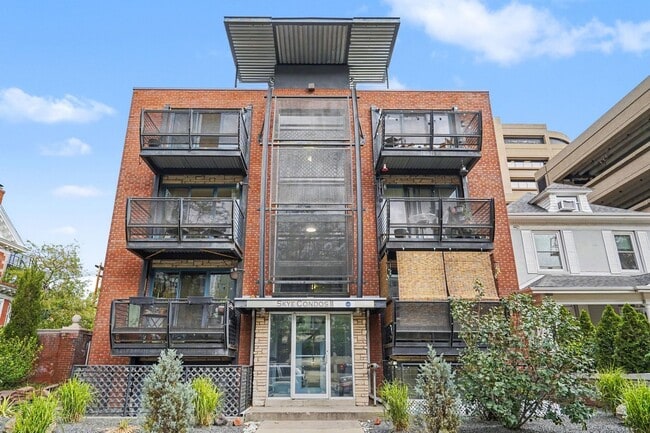 Building Photo - Available NOW! 1 Bedroom 1 Bath Condo Downtown Denver!