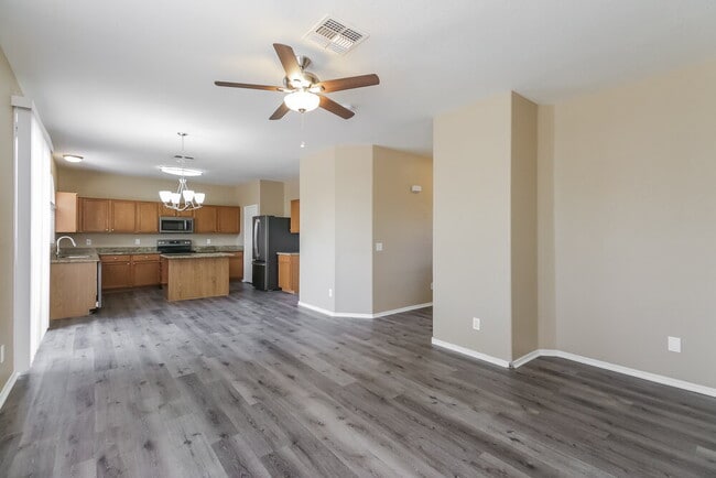 Photo - 40549 N Brumana St