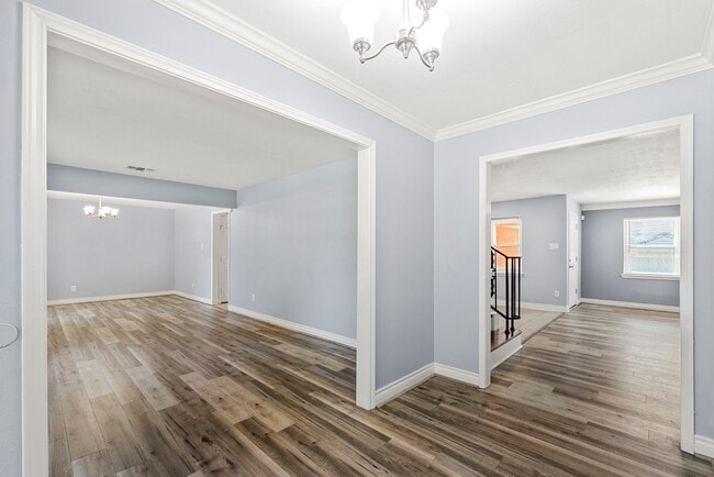 Photo - 1103 Manatee Ln