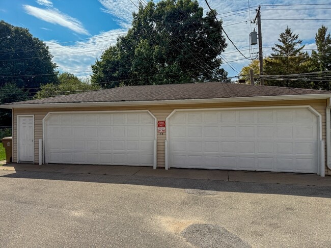 426 Rushmore Ln Unit 3